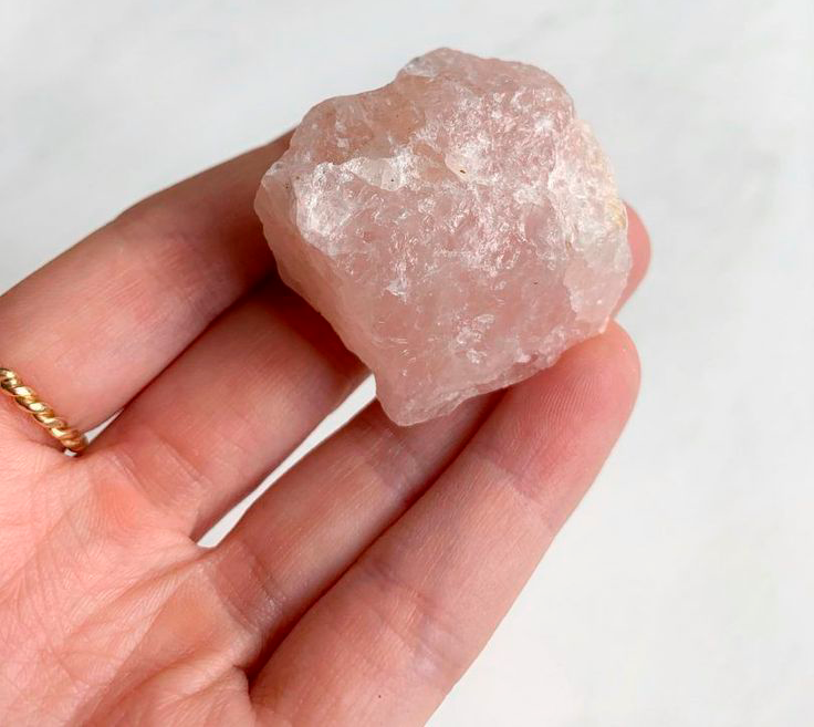 O quartzo é uma pedra preciosa brasileira com valor acessível